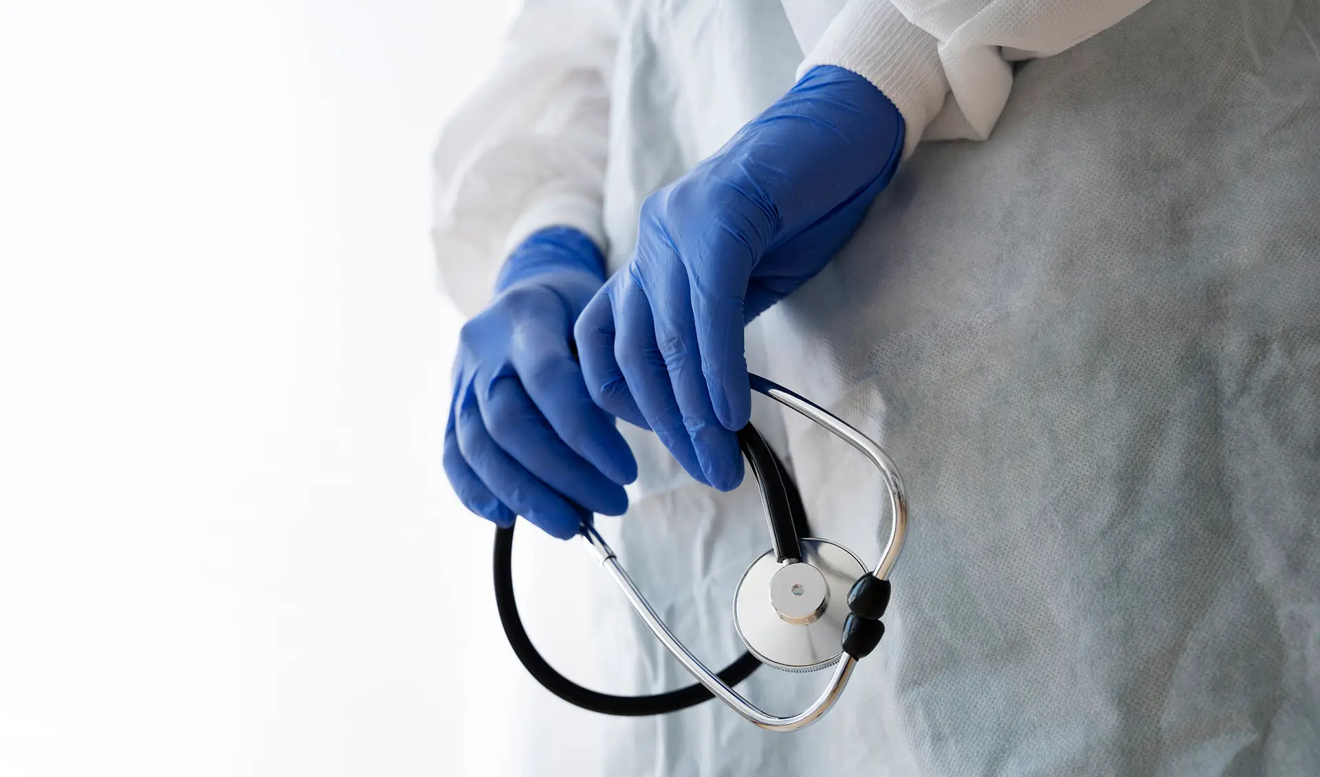 Justiça Federal garante abatimento da dívida de médico que atuou no combate à Covid 19